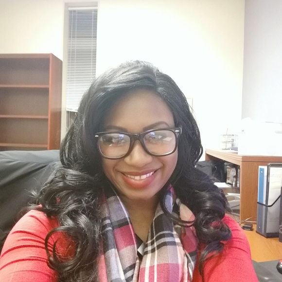 Meet your Posher, Tiffany - Picture 2 of 3